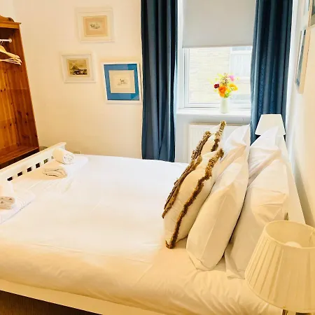 Skipton Cottage 펜션