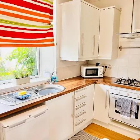 펜션 Skipton Cottage *